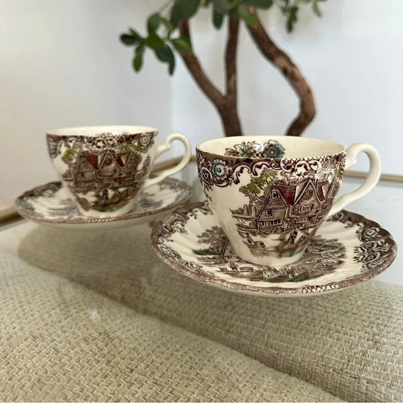 Johnson brothers Heritage Hall Colonial Overhang set of mugs and saucers - Picture 1 of 6